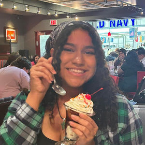 Meet your Posher, Betsabe